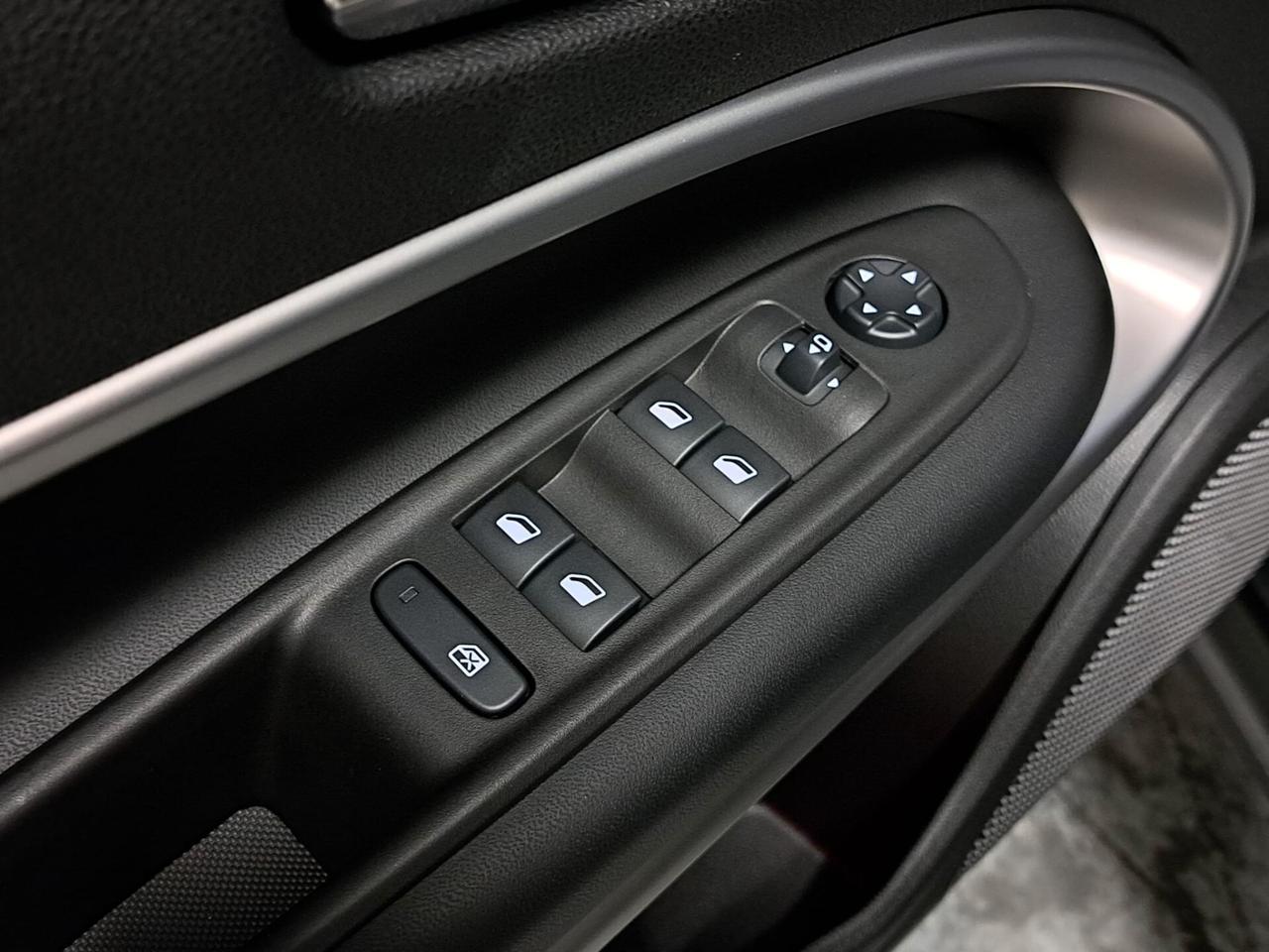 Jeep Avenger 1200 Turbo 101CV Summit Km. 0 (302)