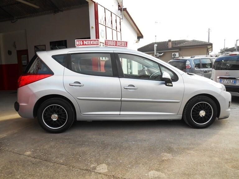Peugeot 207 1.6 8V HDi STATION WAGON NEOPATENTATI