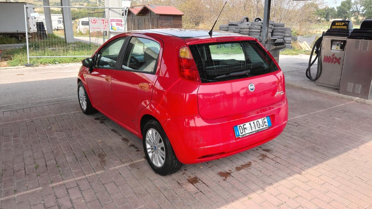 Fiat Grande Punto 1.3MJT 90 5p.Van Dynam. 4pt