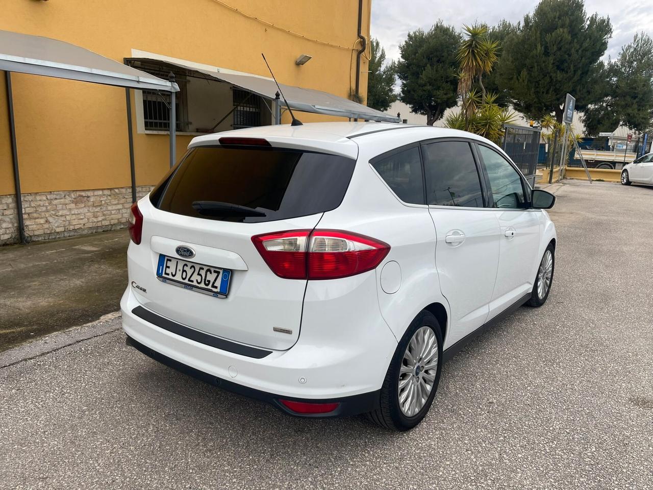 Ford C-Max 1.6 TDCi 115CV Titanium