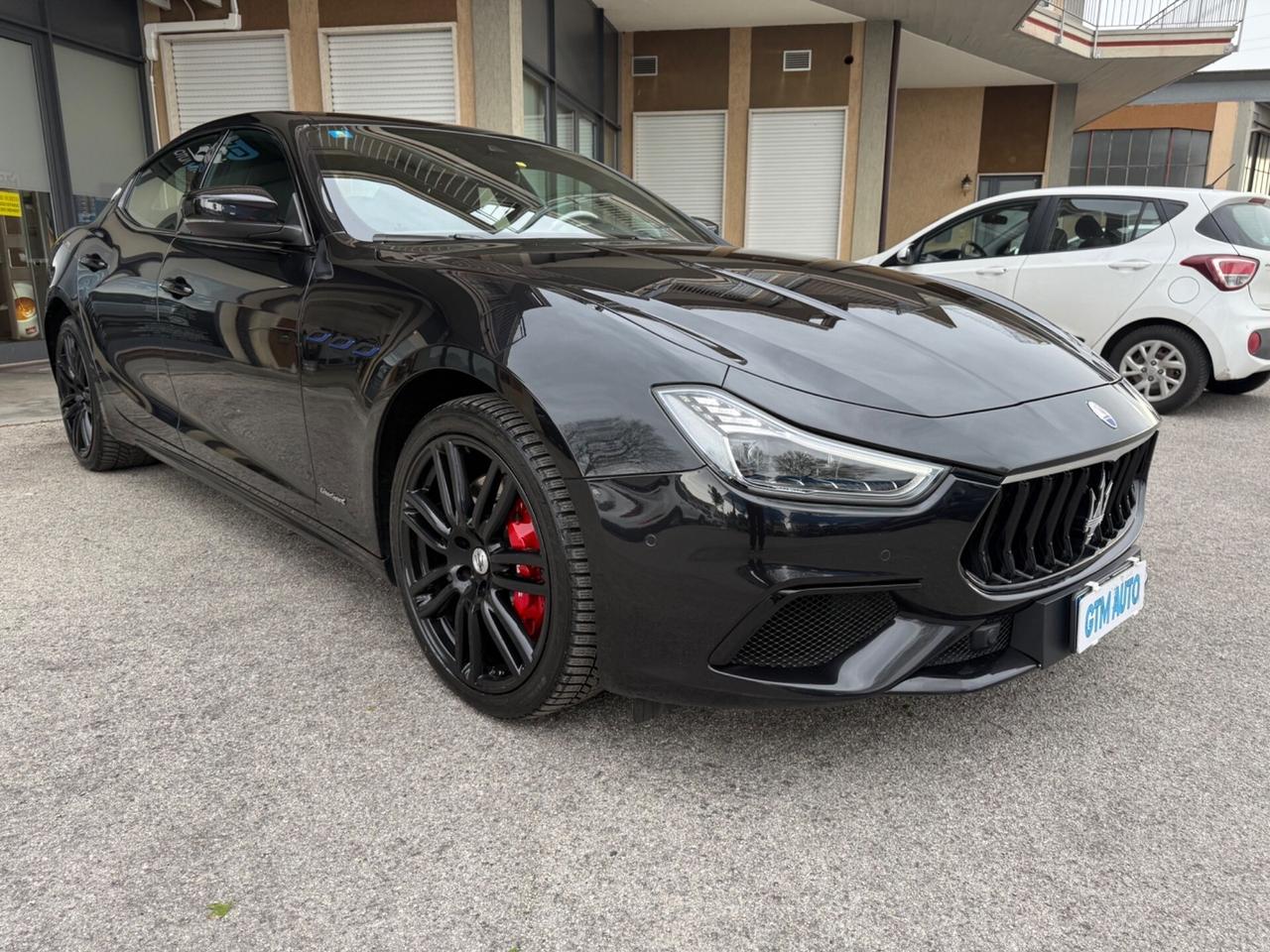 Maserati Ghibli L4 330 CV MHEV Gransport