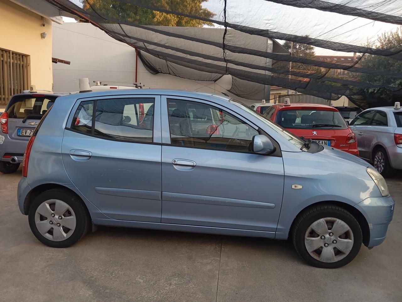 Kia Picanto 1.0 12V neopatentati permute