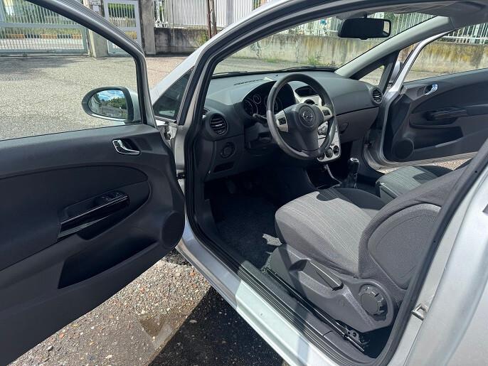 Opel Corsa 1.2 3 porte Easytronic Enjoy