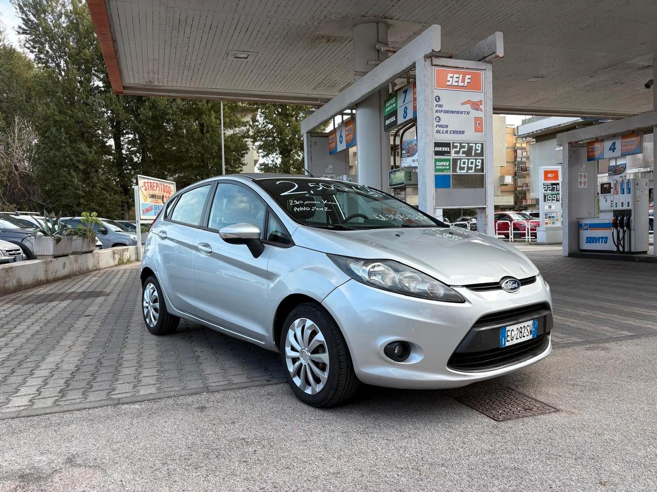 Ford Fiesta 1.4 5 porte Bz.- GPL Titanium