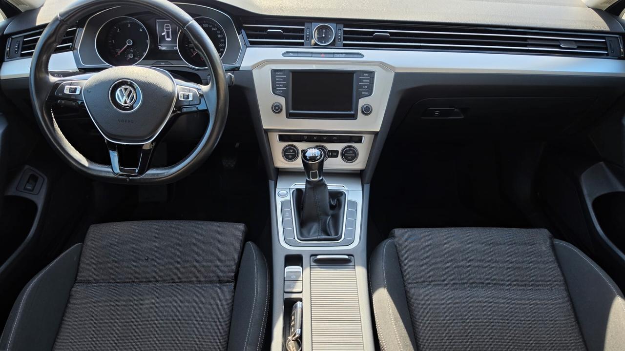 Volkswagen Passat Business Variant 1.6 TDI Trendline BlueMotion Tech.