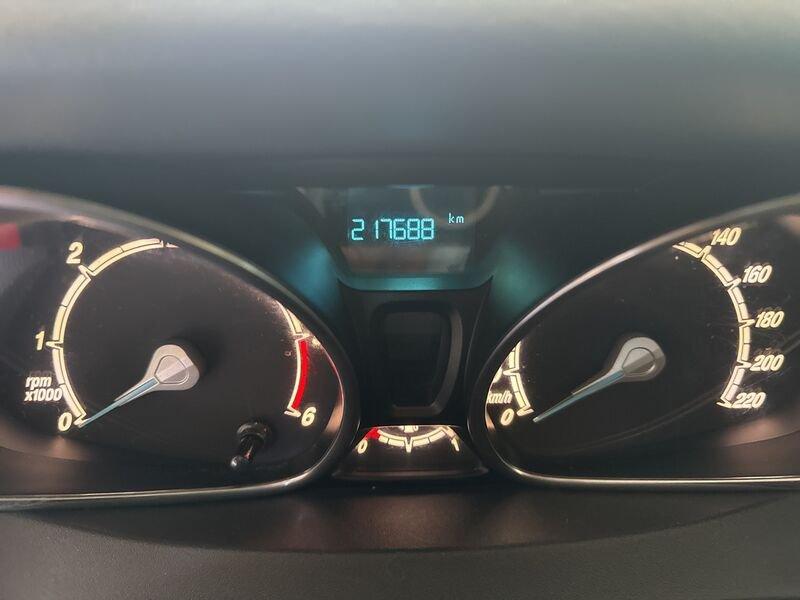 Ford B-Max 1.5 TDCi 75CV Titanium, gancio di traino