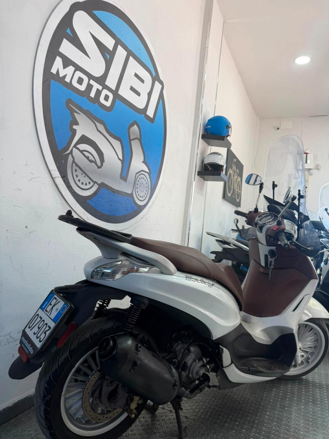 Piaggio Beverly 300