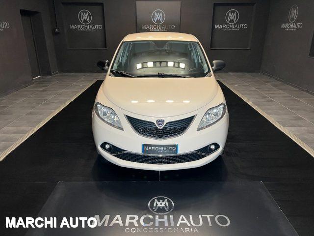 LANCIA Ypsilon 1.2 69 CV 5 porte Silver