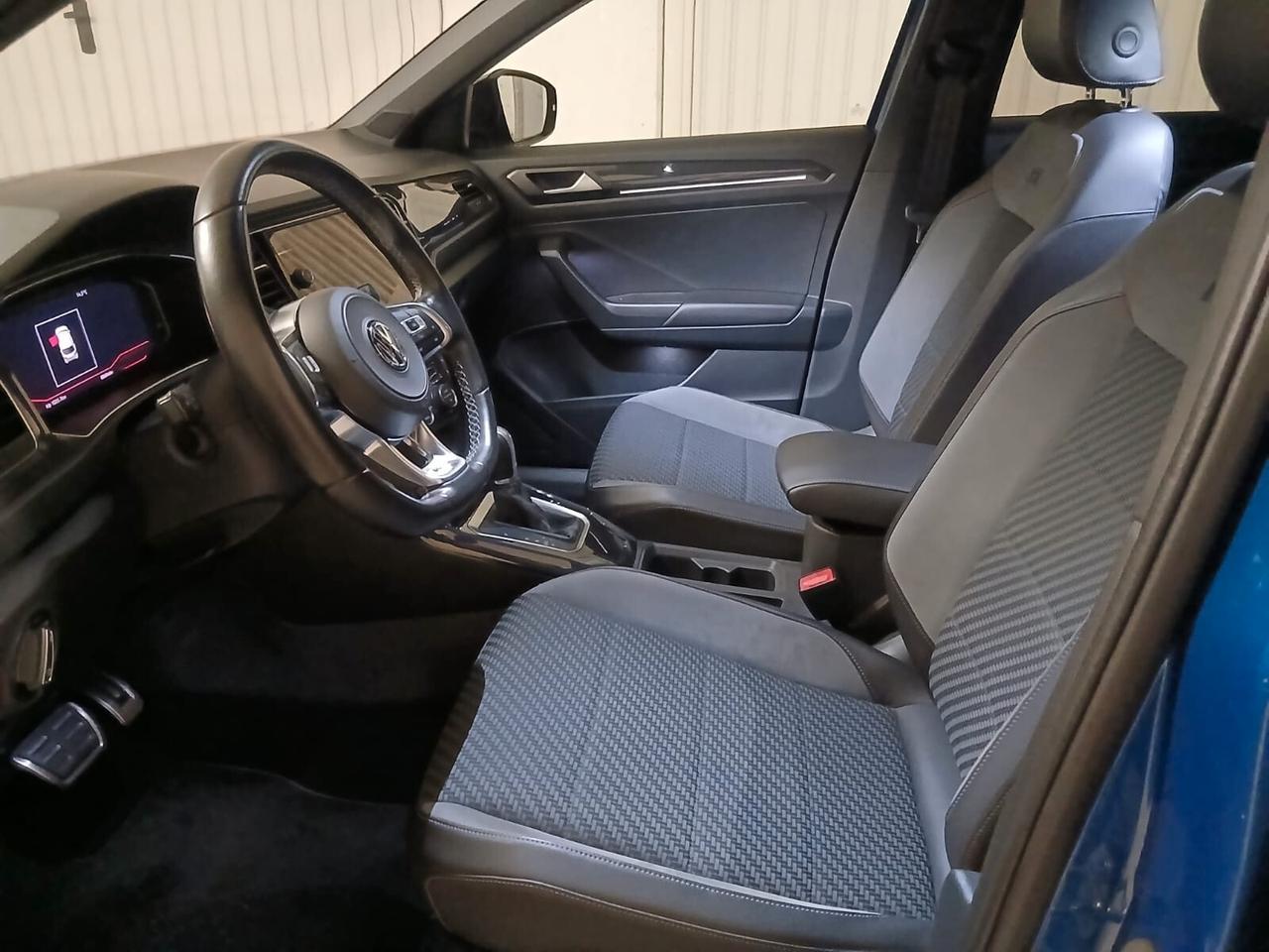 Volkswagen T-Roc 1.5 TSI ACT DSG R Line PARI AL NUOVO tua a € 312 mese