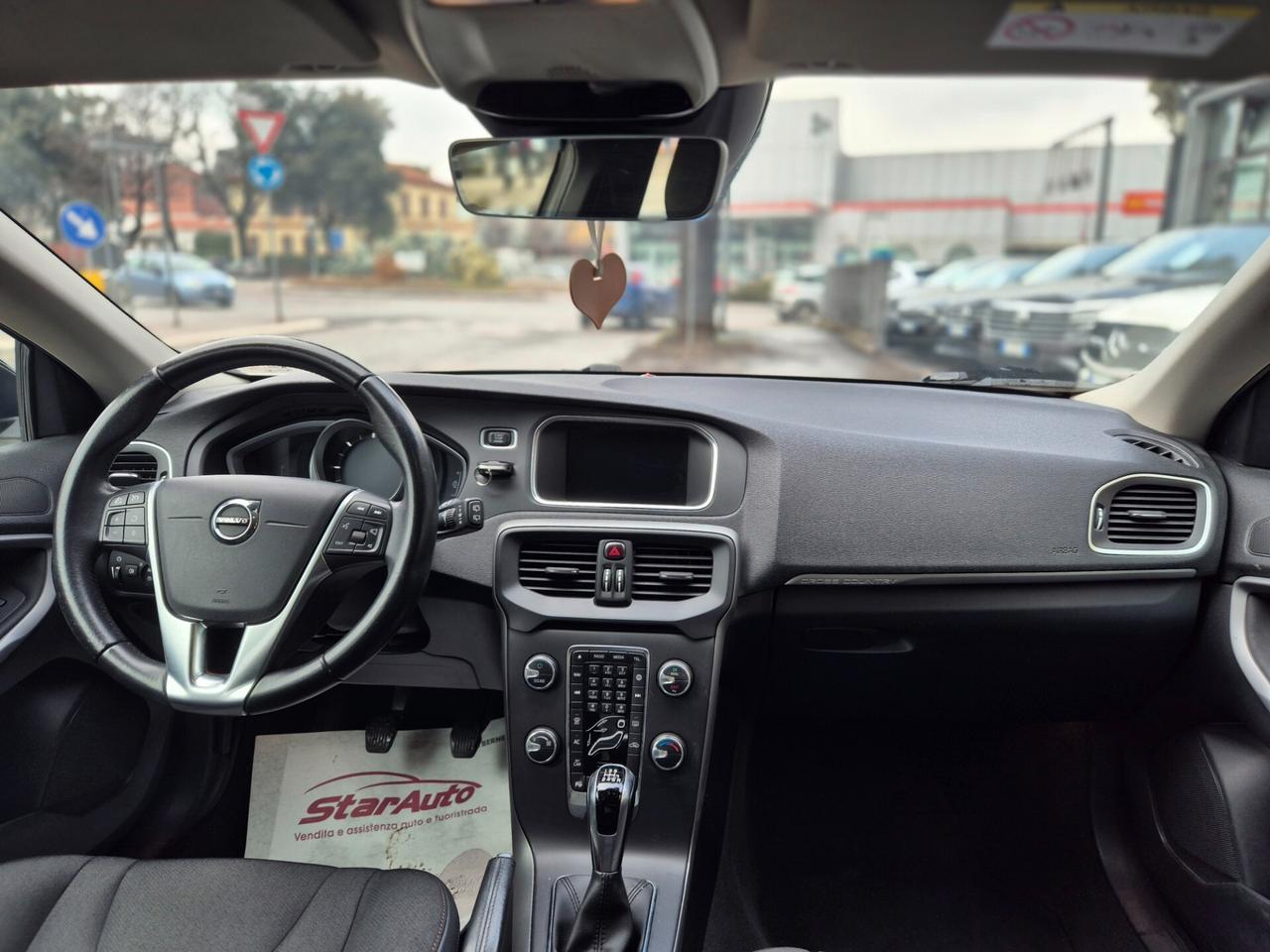 Volvo V40 Cross Country D2 Business Plus