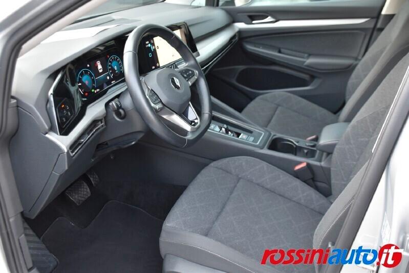 VOLKSWAGEN GOLF VARIANT 2.0 TDI 116 CV DSG LIFE + NAVI VETRI PRIVACY