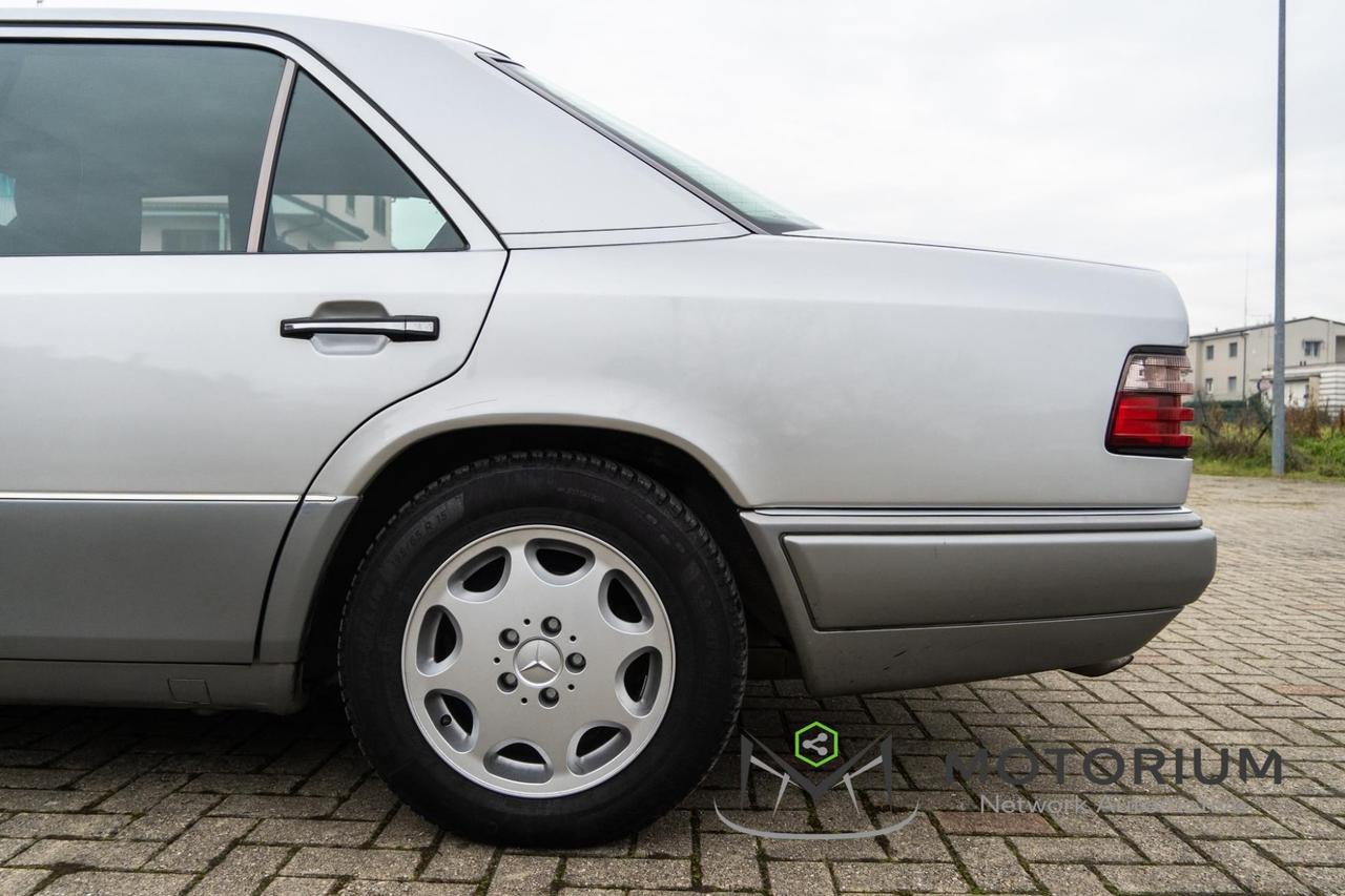Mercedes E 200 W124 2.0 16v 136CV - ISCRITTA ASI