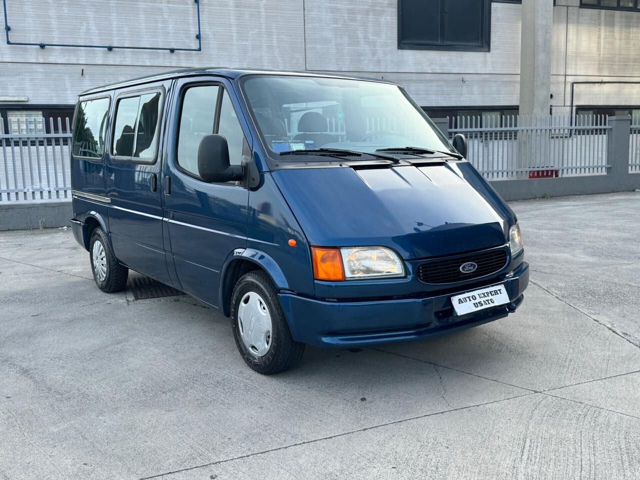 Ford Transit/Tourneo 2.5 TD/100CV PL 9 posti