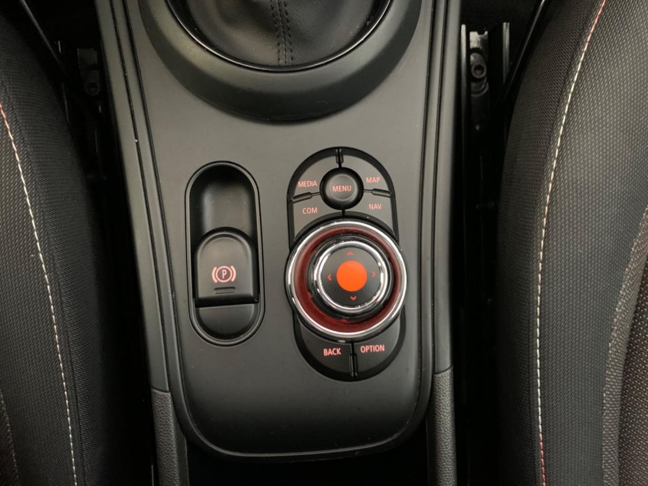 Mini Cooper D Countryman 2.0 Business Automatica