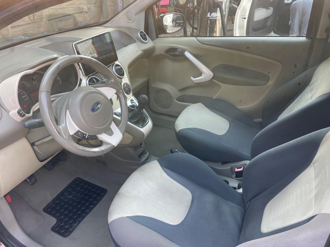 Ford Ka 1.2 8V 69CV Titanium