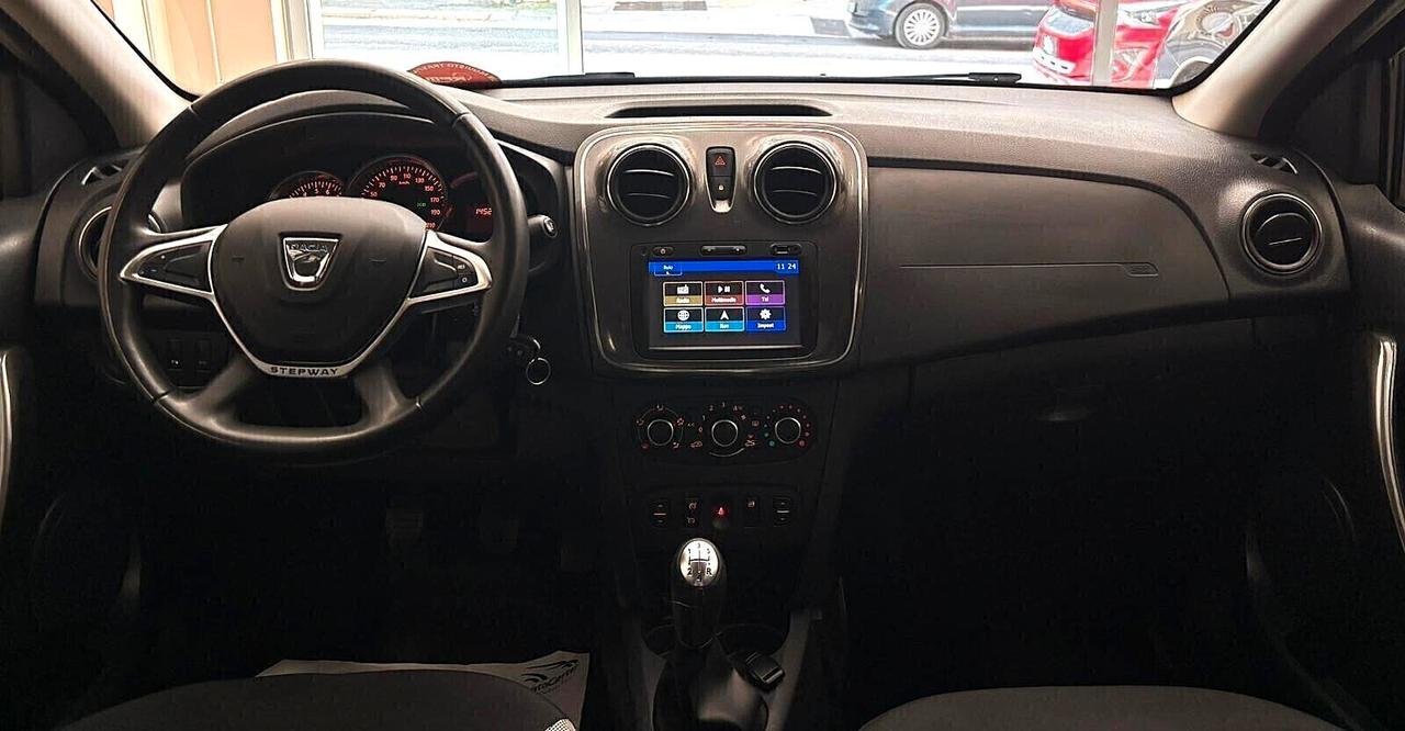 Dacia Sandero 1.5 dCi stepway **FULL OPTIONAL**