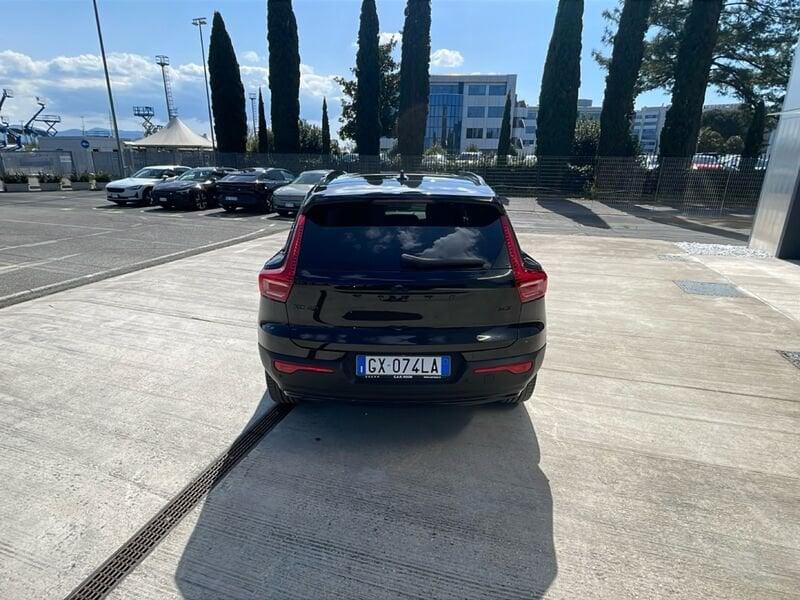 Volvo XC40 B3 automatico Ultra Black Edition