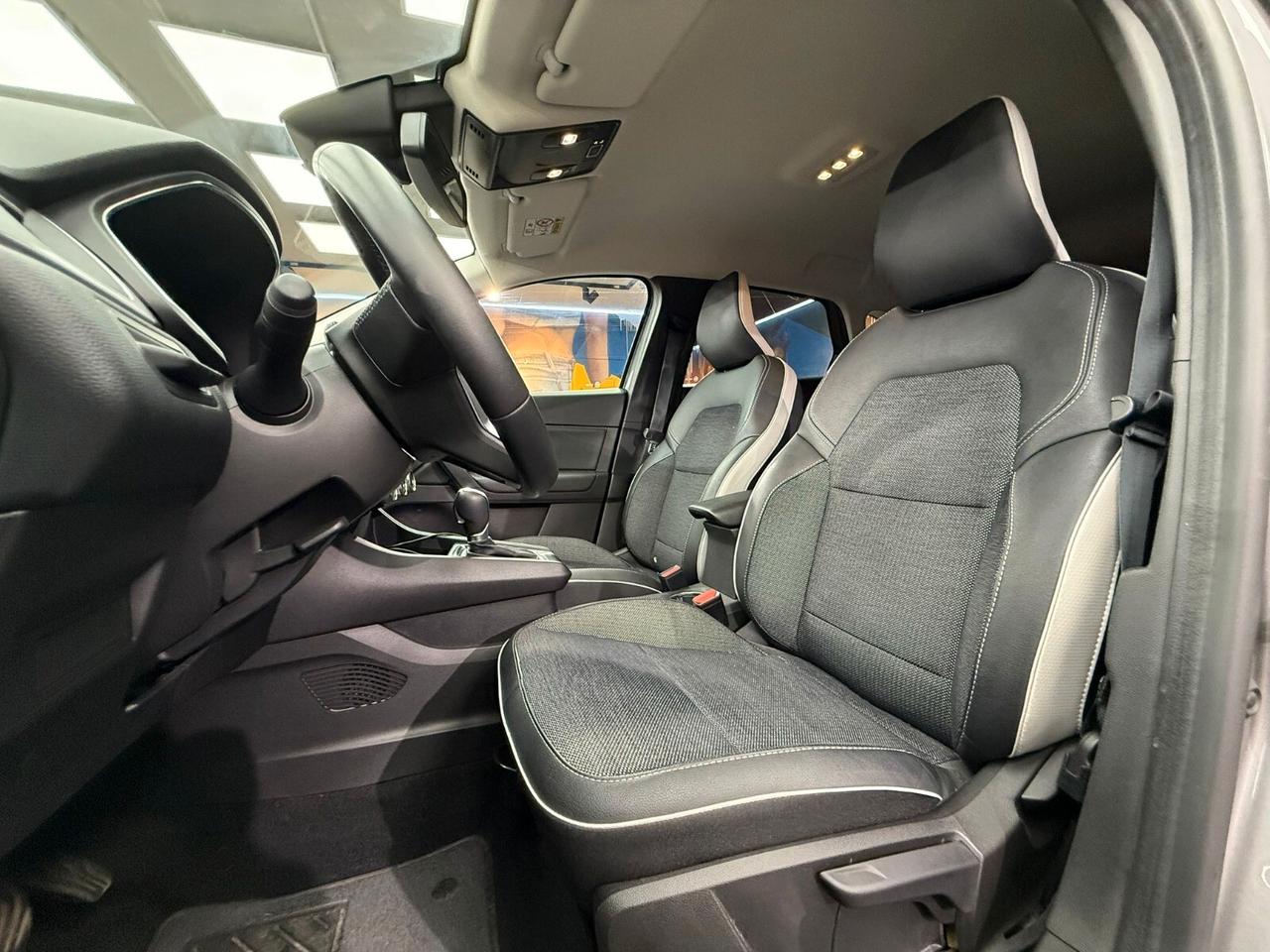 Renault Captur 1.6 E-Tech hybrid Intens 145cv auto (731)