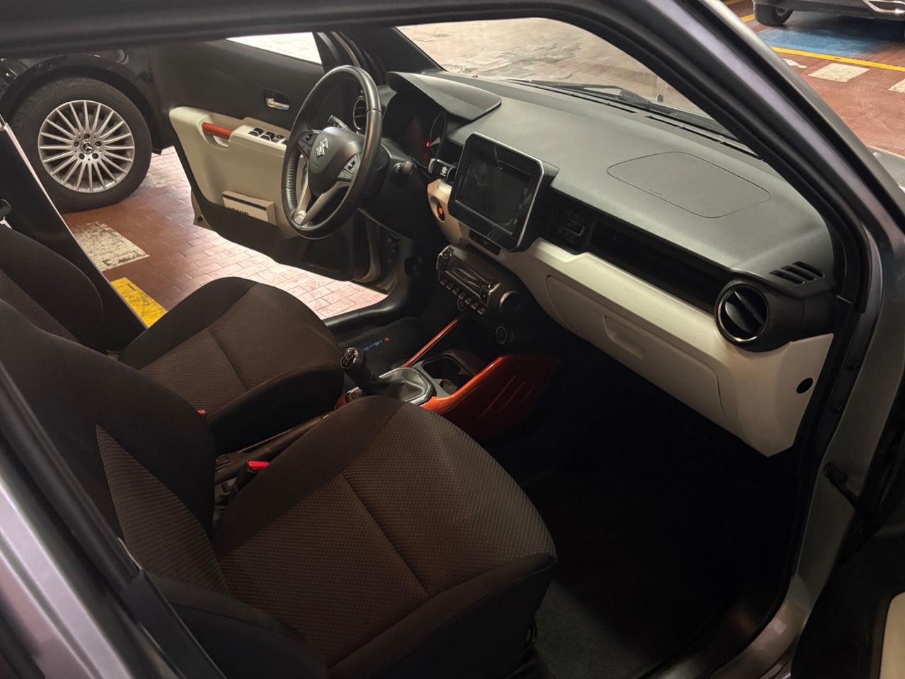 Suzuki Ignis 1.2 Hybrid Top