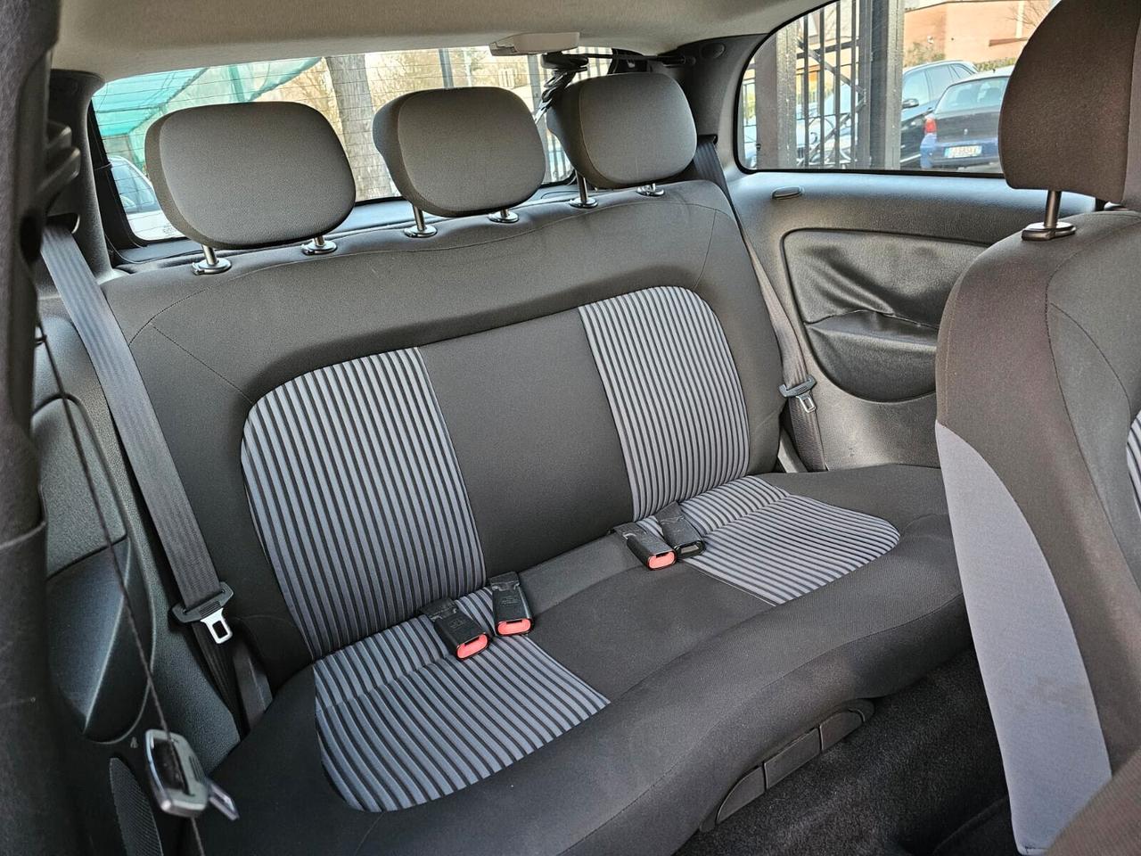 Lancia Ypsilon 1.2 60cv Argento*Clima*5Posti*Neopatentati*