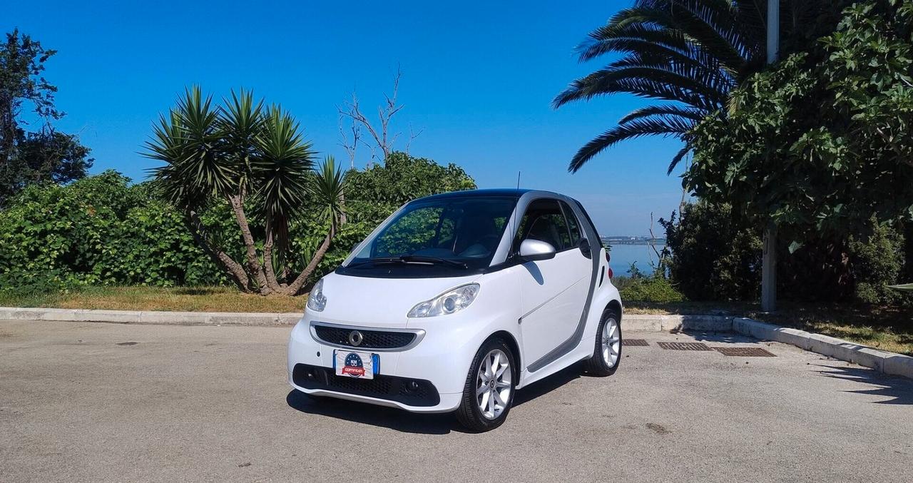 Smart ForTwo 1000 52 kW MHD coupé passion