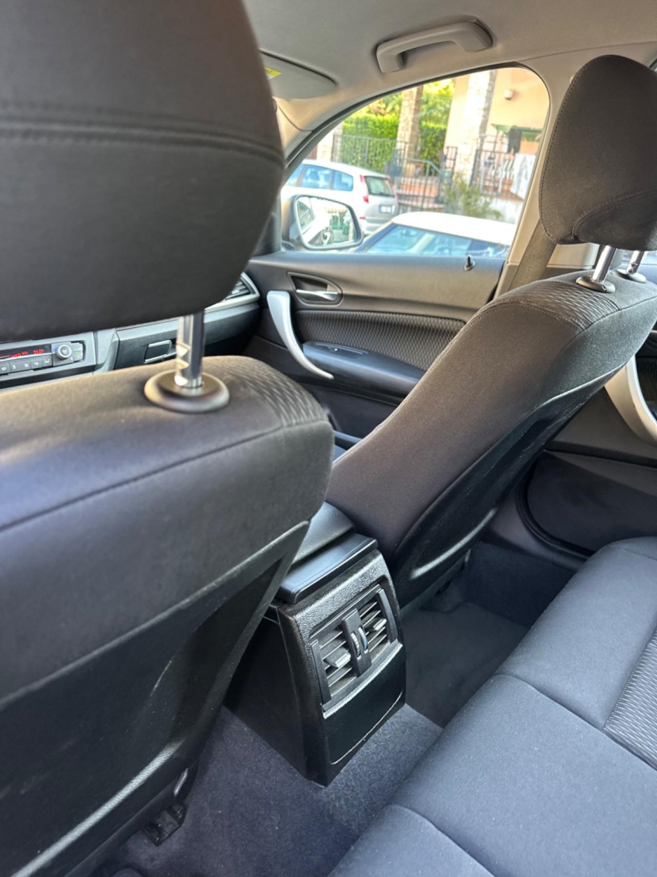 Bmw 118d KMCERT GARANZ UNICOPR FULLOPT KMCERT