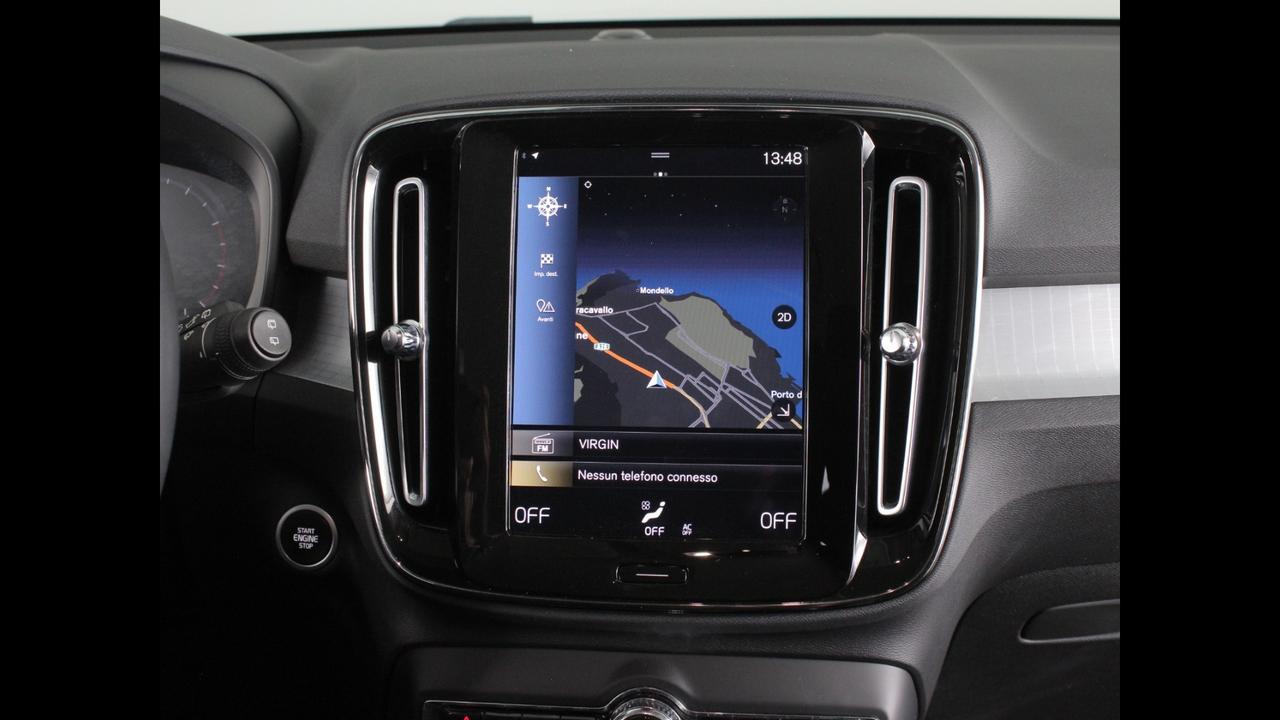VOLVO XC40 - XC40 1.5 t2 Momentum Pro auto my21