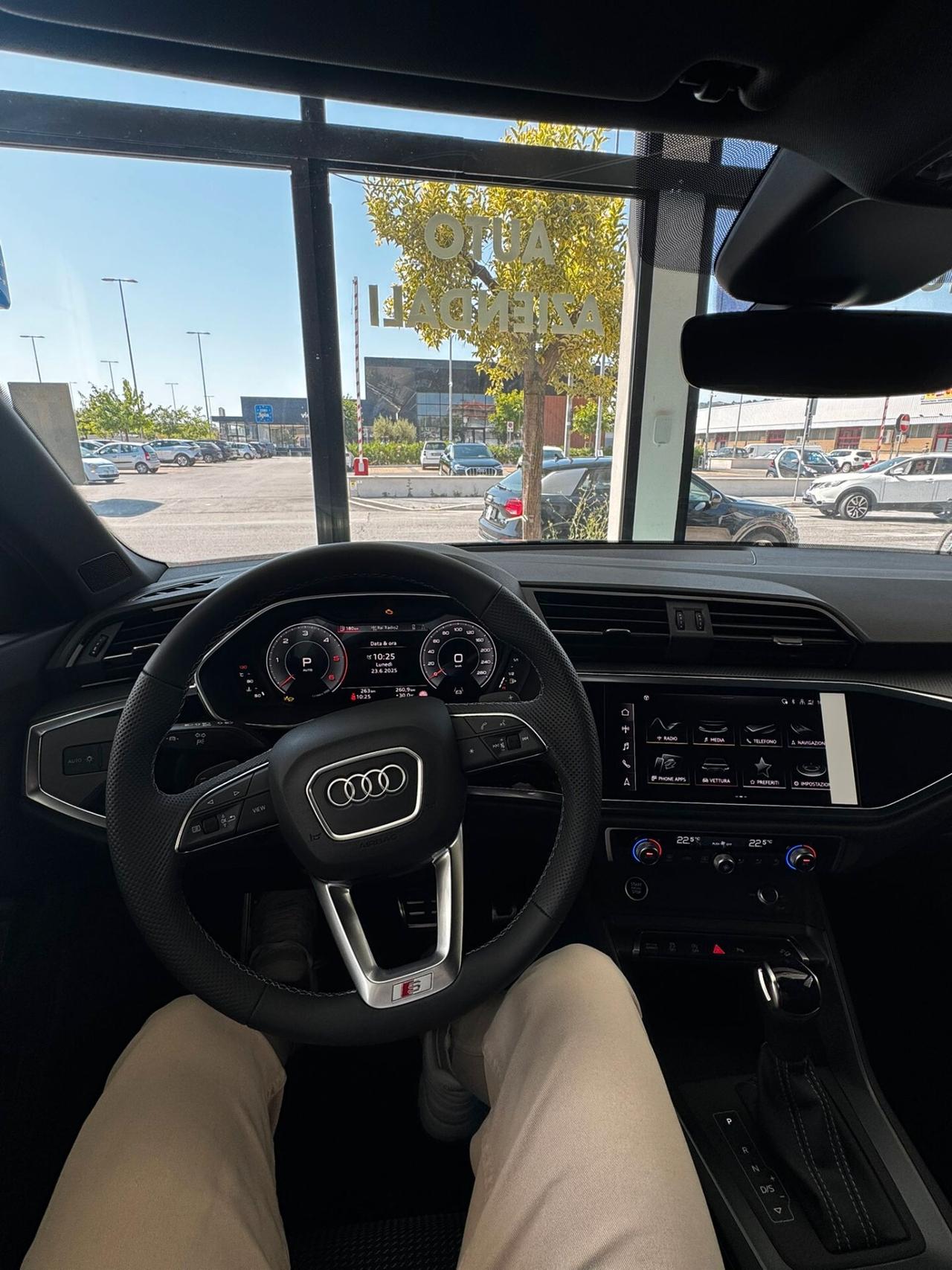 Audi Q3 SPB 40 TDI quat. Sline Stronic Identity Black