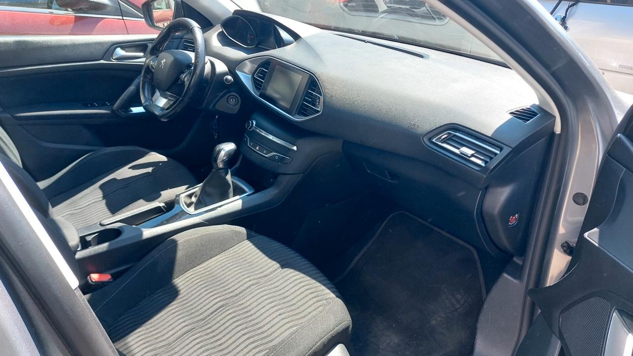 Peugeot 308 BlueHDi 100 1.6 HDI