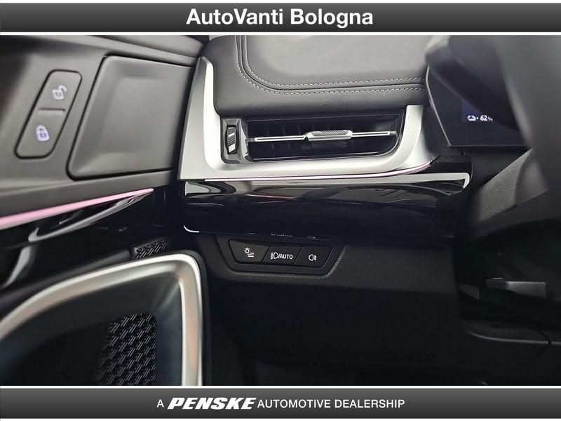 BMW iX1 eDrive 20 X-Line