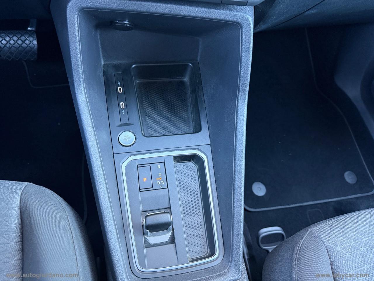 FORD Gr.Tourneo Connect 2.0 122 aut. Tit.