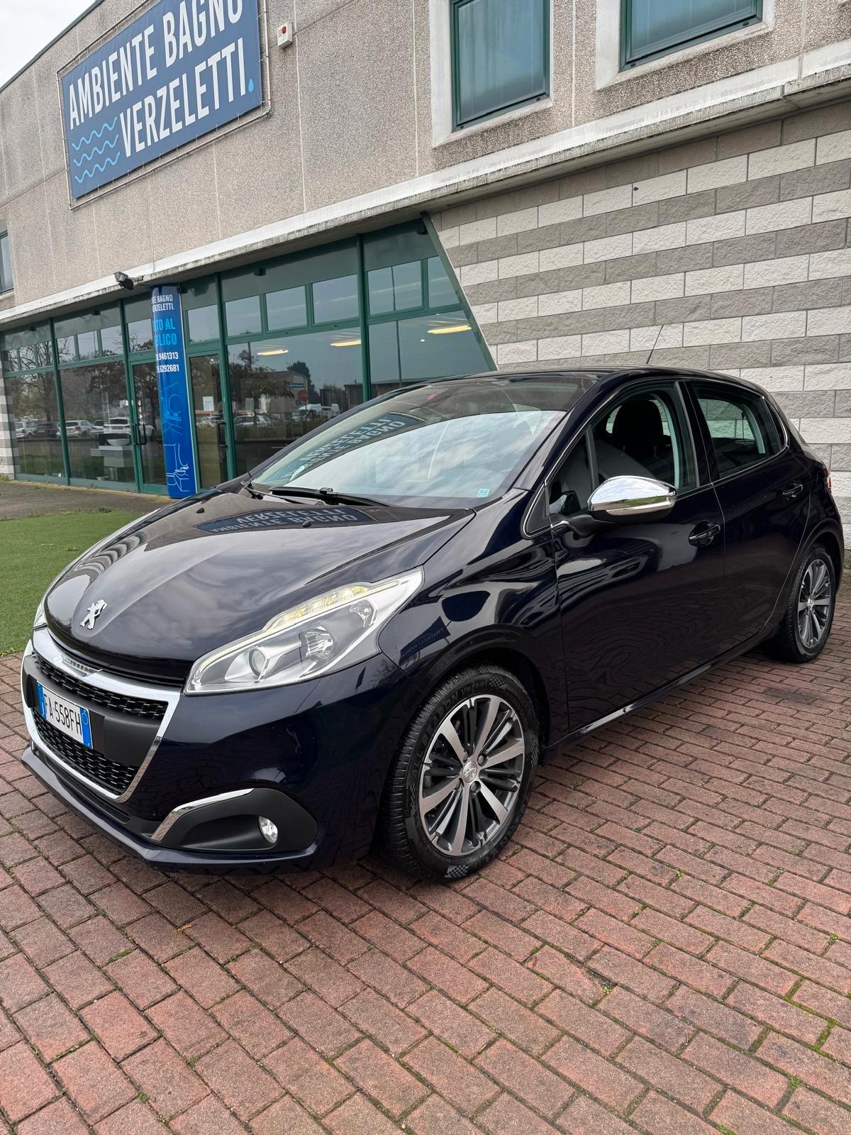 Peugeot 208 PureTech 82 5 porte Allure