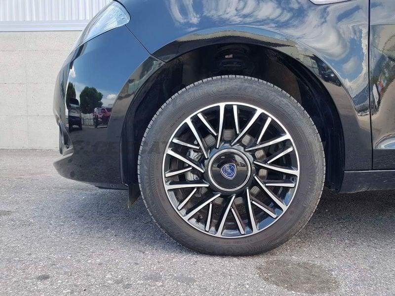 Lancia Ypsilon Ypsilon 1.0 firefly hybrid Platino s&s 70cv