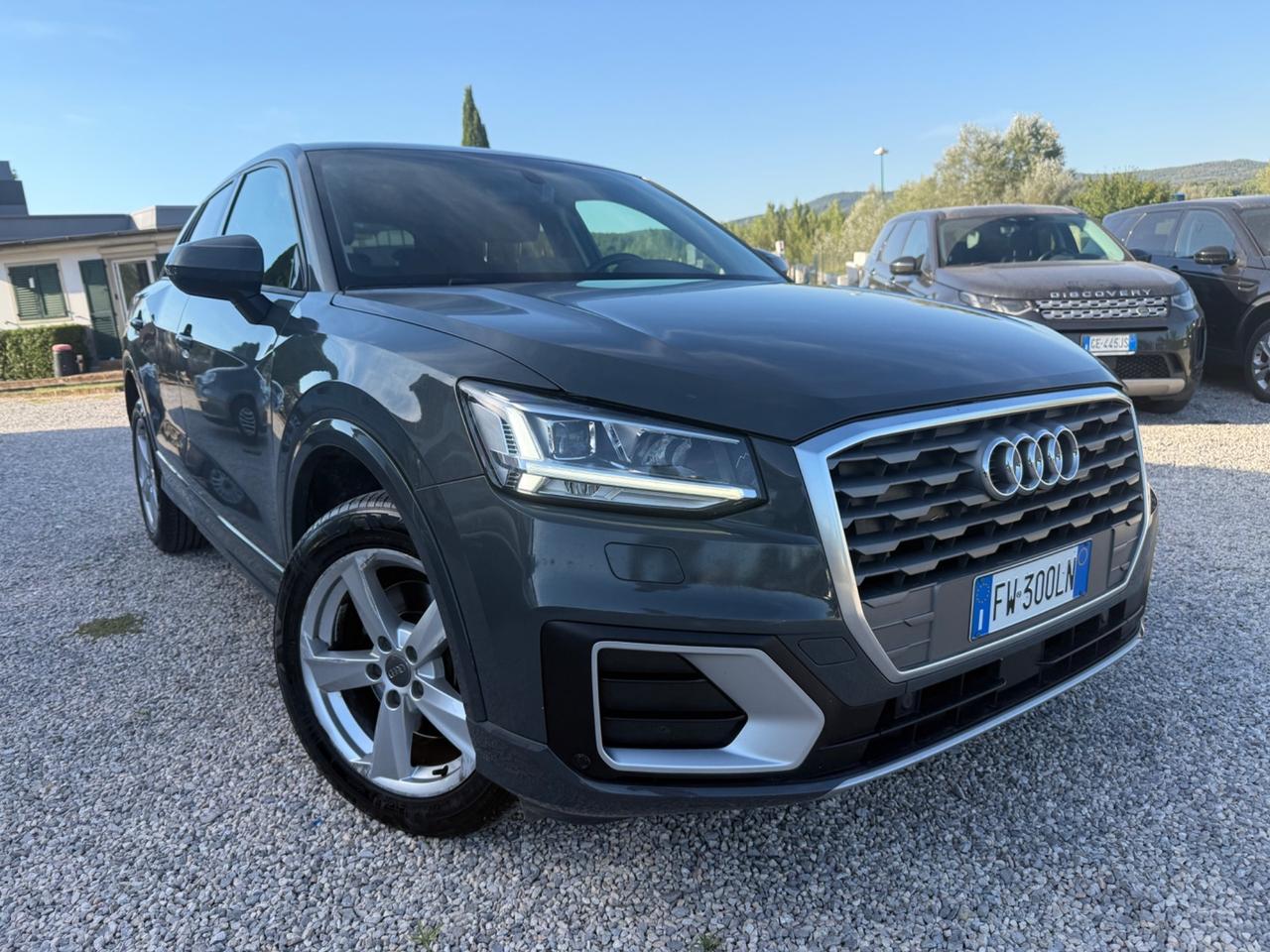 Audi Q2 30 TDI S tronic Identity Black