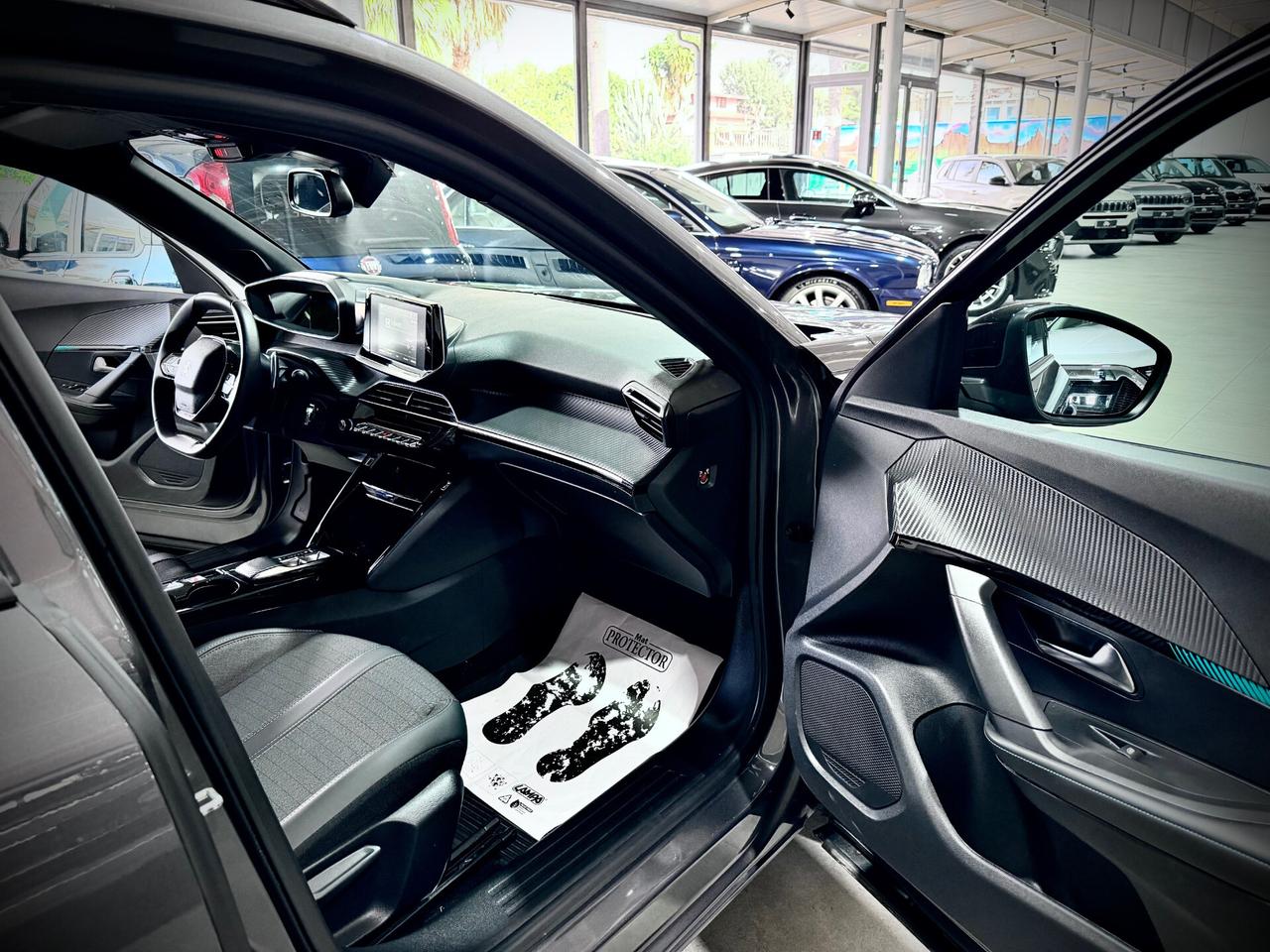 Peugeot 2008 1.5 131CV BlueHDi EAT8 GT