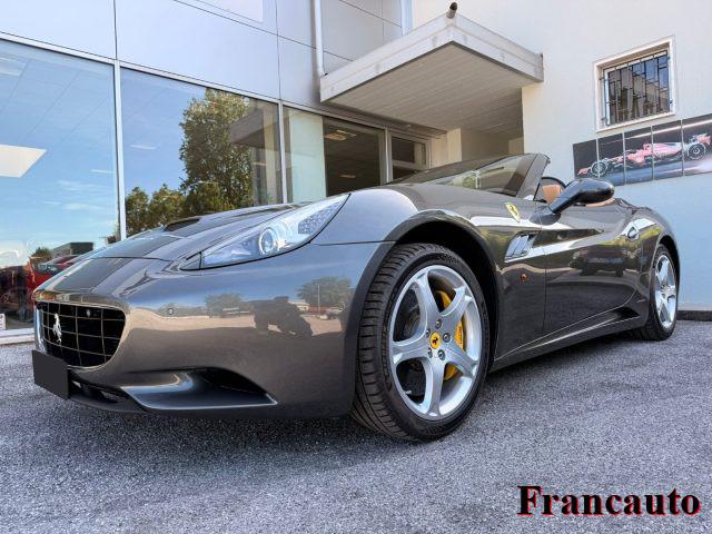 FERRARI California DCT