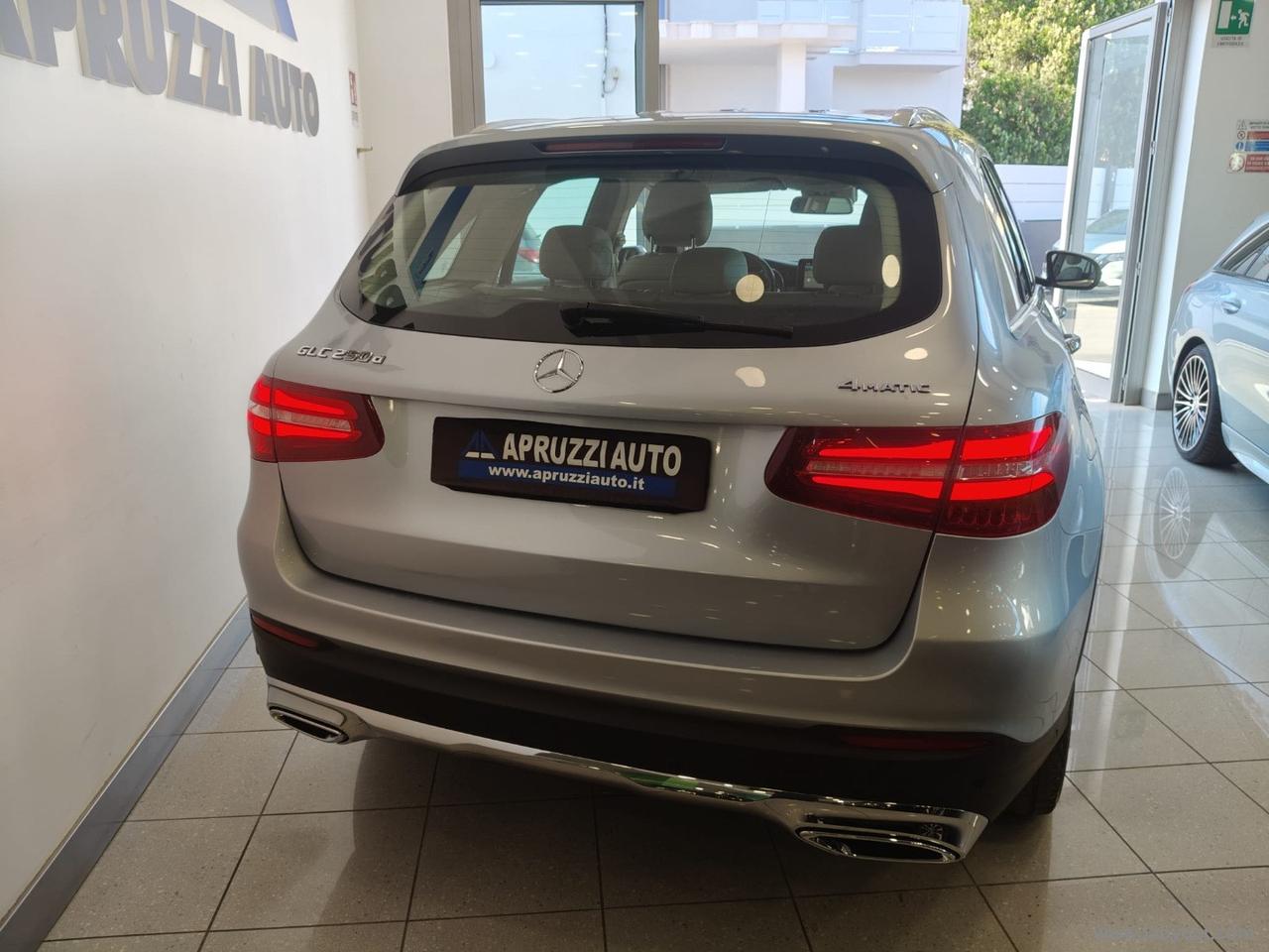 MERCEDES-BENZ GLC 250 d 4Matic Sport