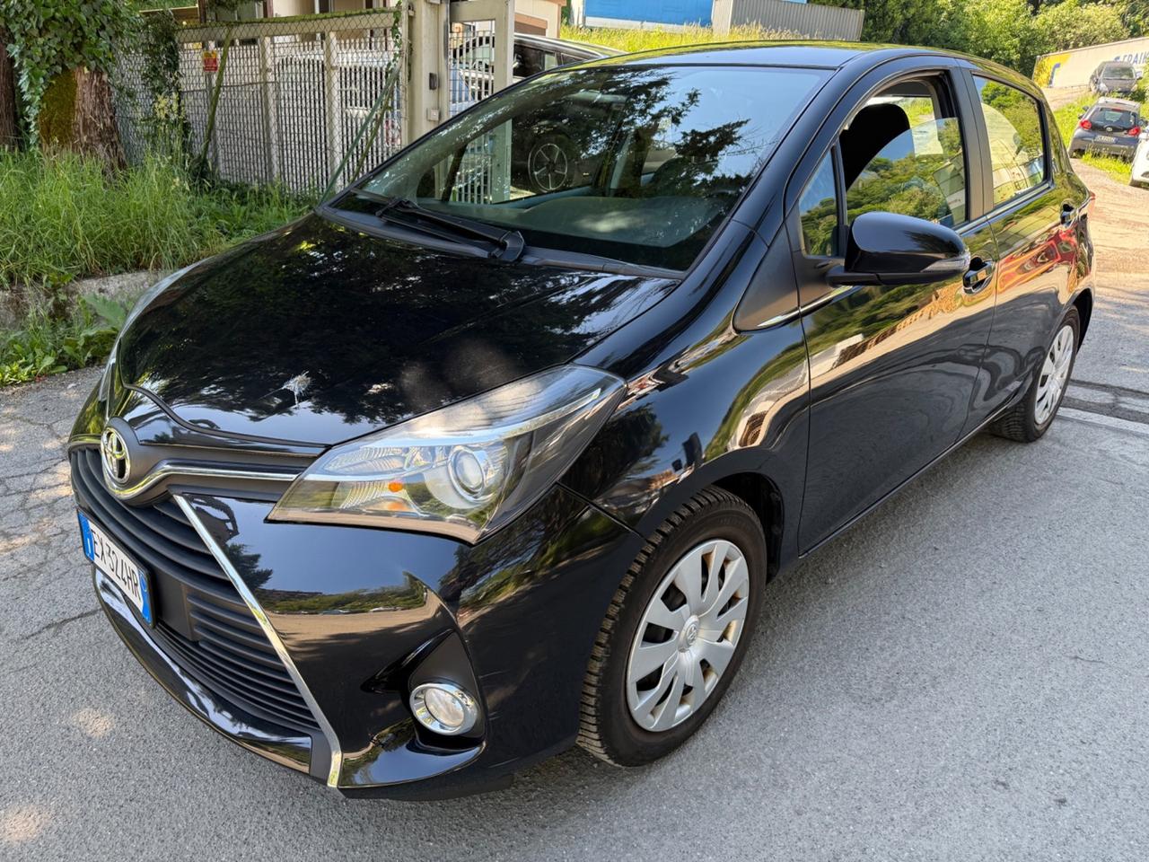 Toyota Yaris 1.0 5 porte NEOPATENTATI
