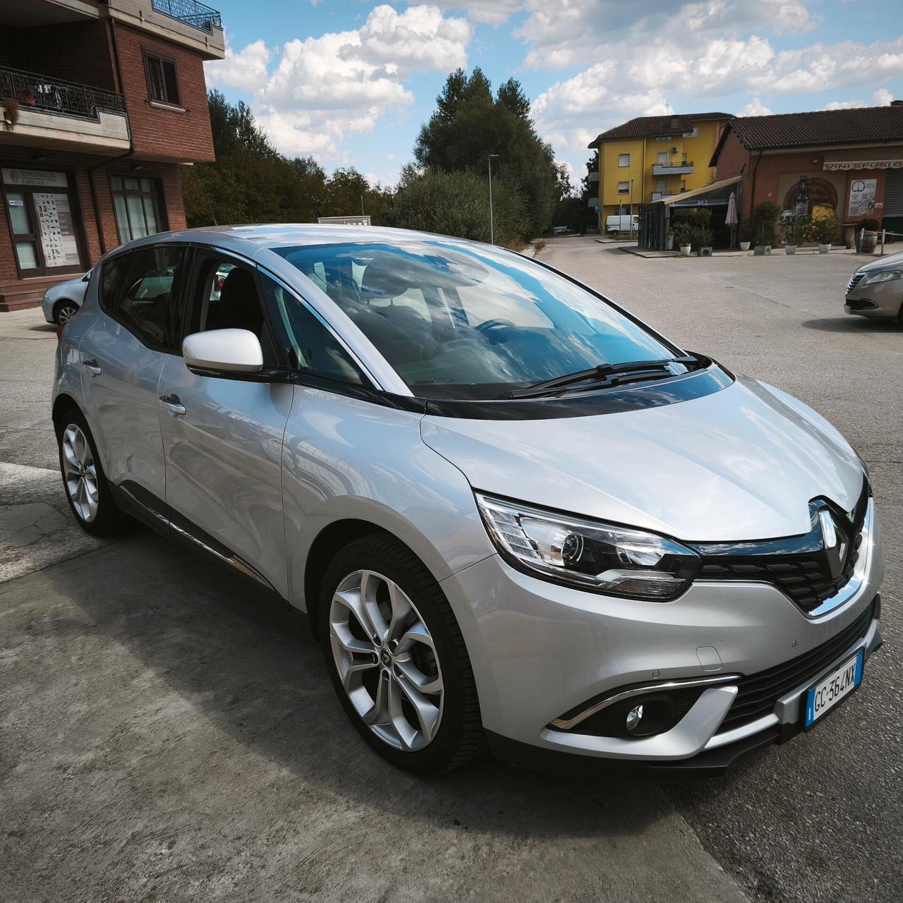 Renault Scenic Scénic Blue dCi 120 CV EDC Sport Edition2