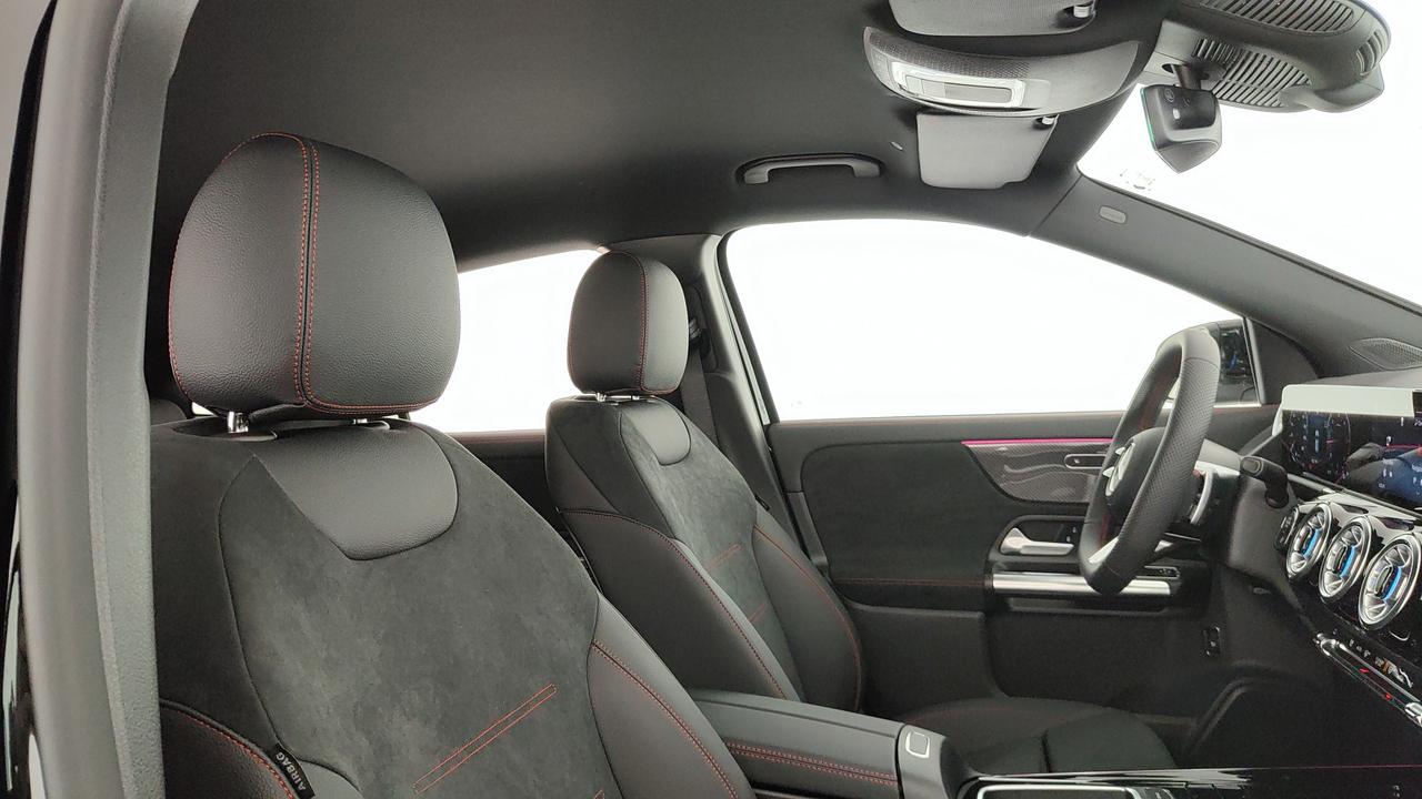 Mercedes-Benz GLA 200 d automatic