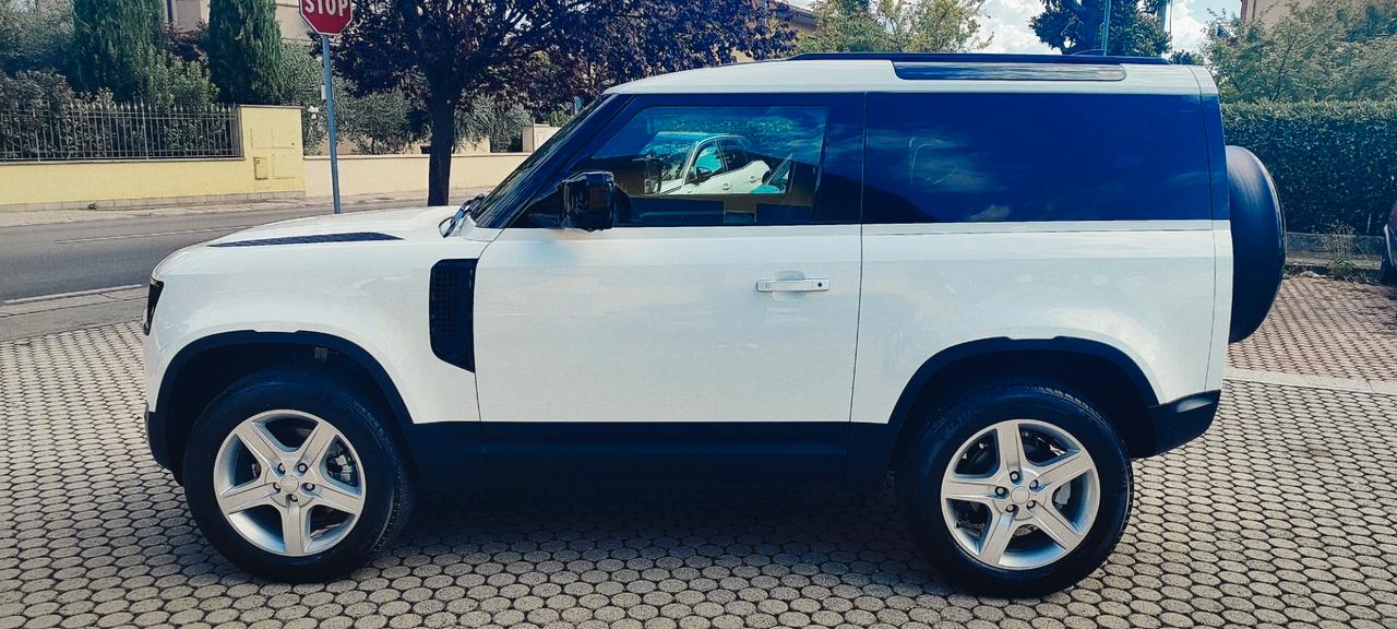 Land Rover Defender 90 3.0D I6 200 CV AWD Auto X-Dynamic SE