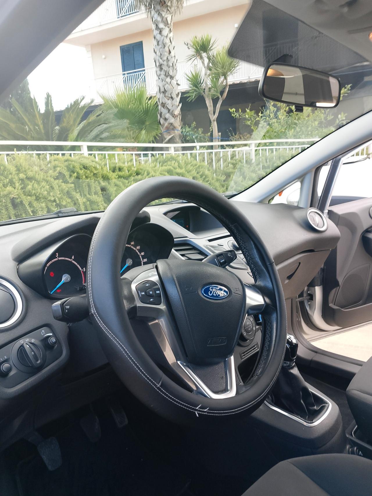 Ford Fiesta 1.5 TDCi 75CV 5 porte