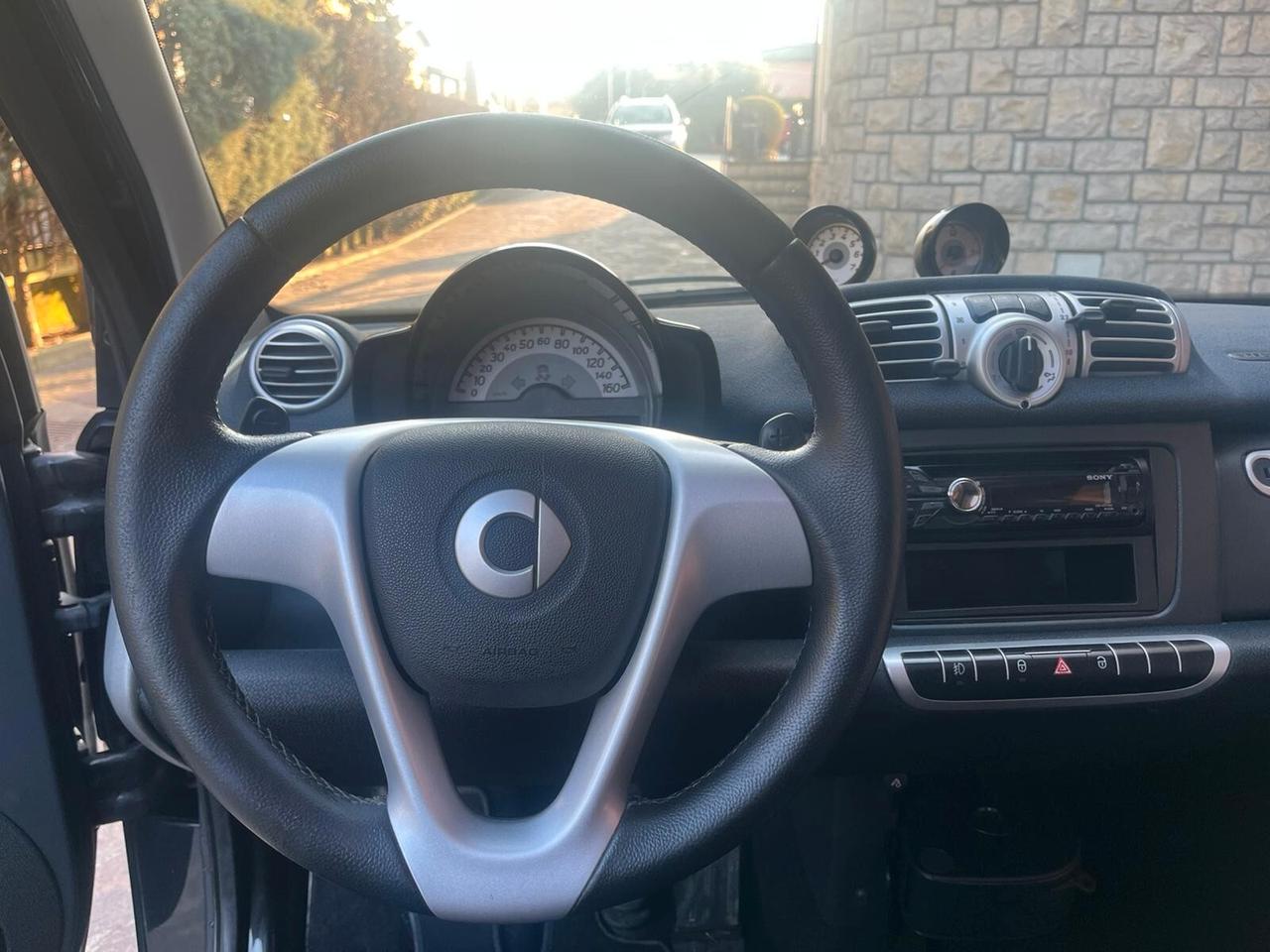 Smart ForTwo 1000 52 kW MHD coupé passion