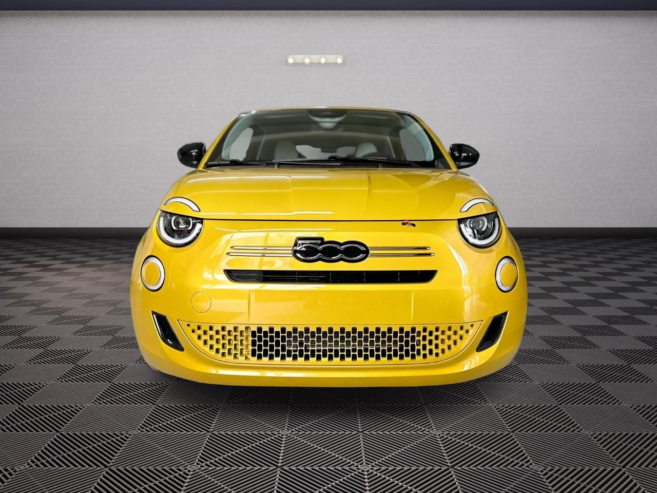 Fiat 500 Berlina Hybrid Icon