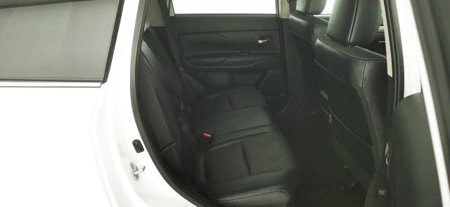 MITSUBISHI Outlander 2.2 DI-D 4WD Instyle 5p.