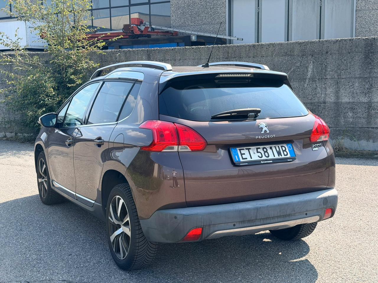 Peugeot 2008 1.6 e-HDi 115 CV Allure Euro 5b - 2014 - 119.000 km