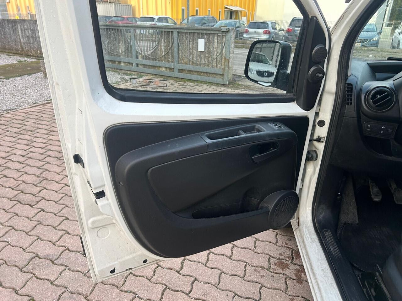 Fiat Fiorino 1.4 8V Combi Semivetrato Natural Power SX