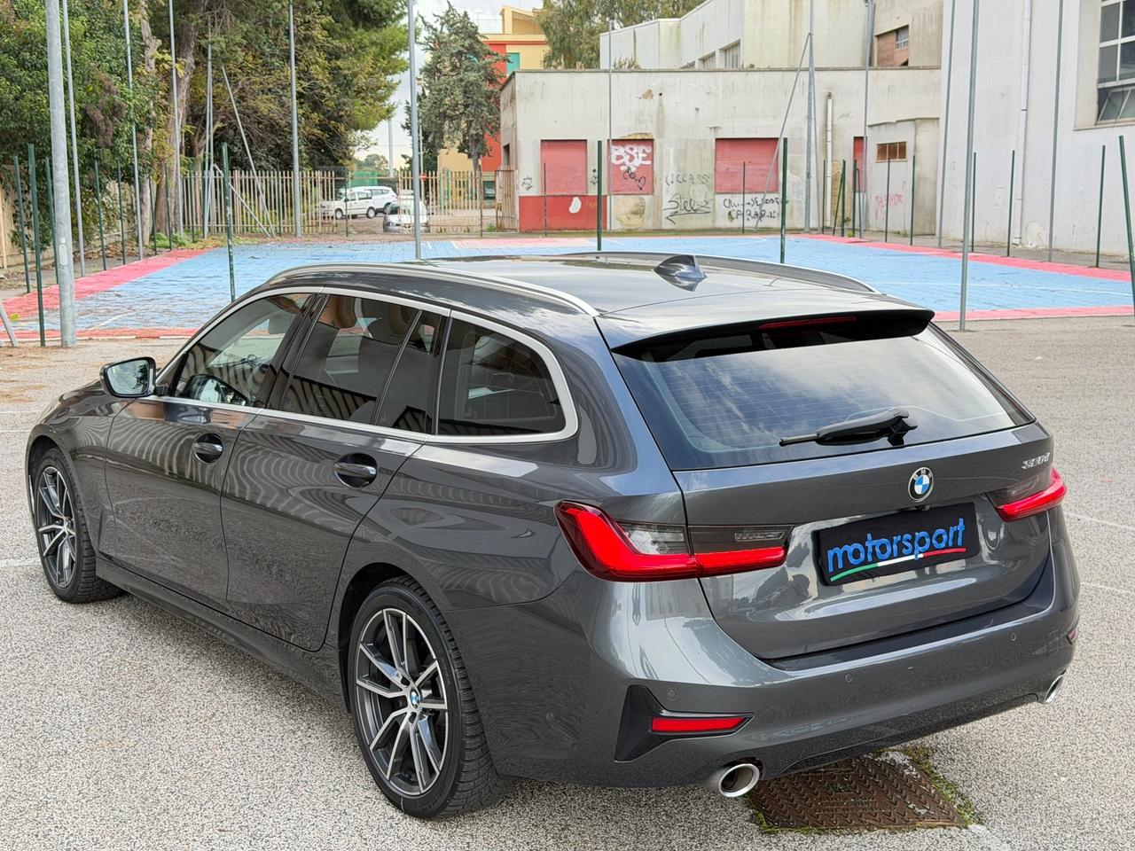 Bmw 320d Sport 190 cv lights ambient + virtual