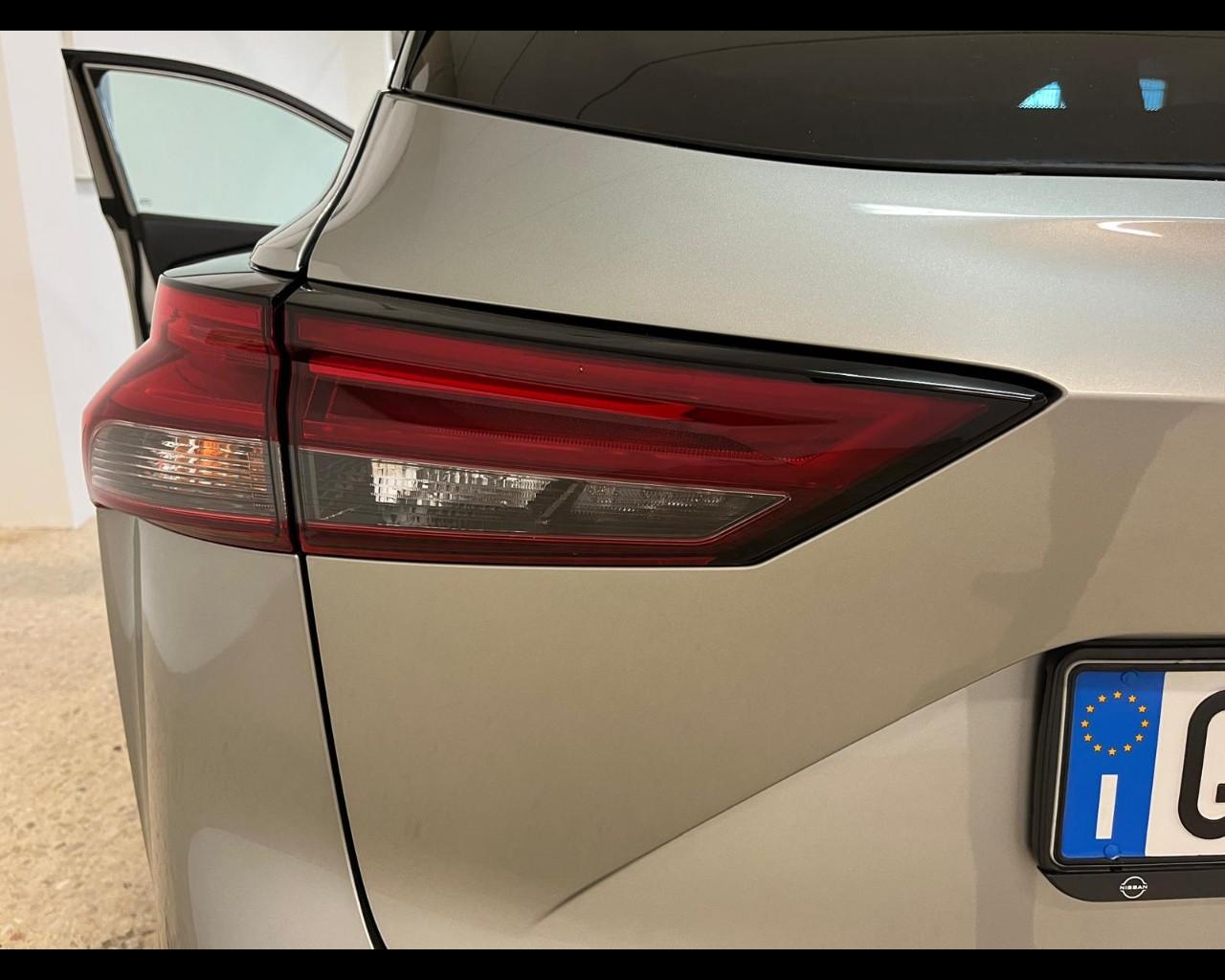 NISSAN QASHQAI N-CONNECTA MHYB 140CV