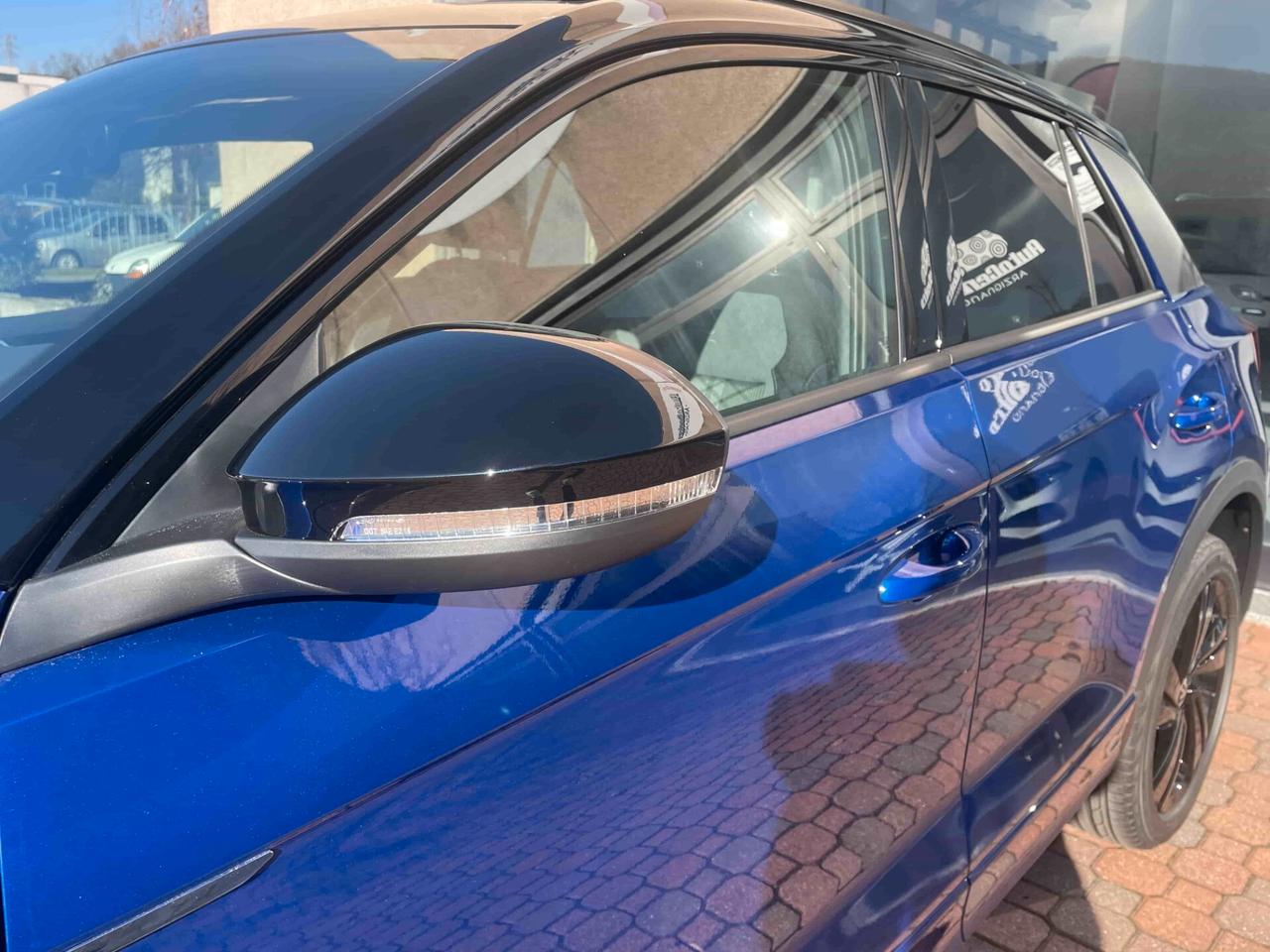 Volkswagen T-Roc 1.0 TSI 116 cv R-Line NEOPATENTATI